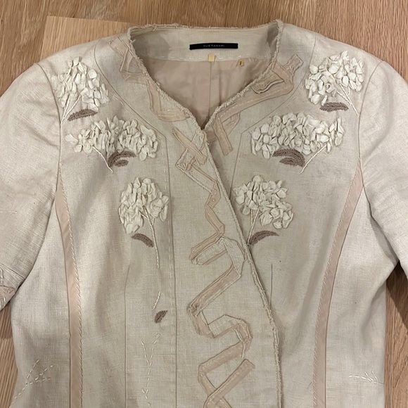 Elie Tahari short sleeved embroidered jacket - Picture 2 of 6